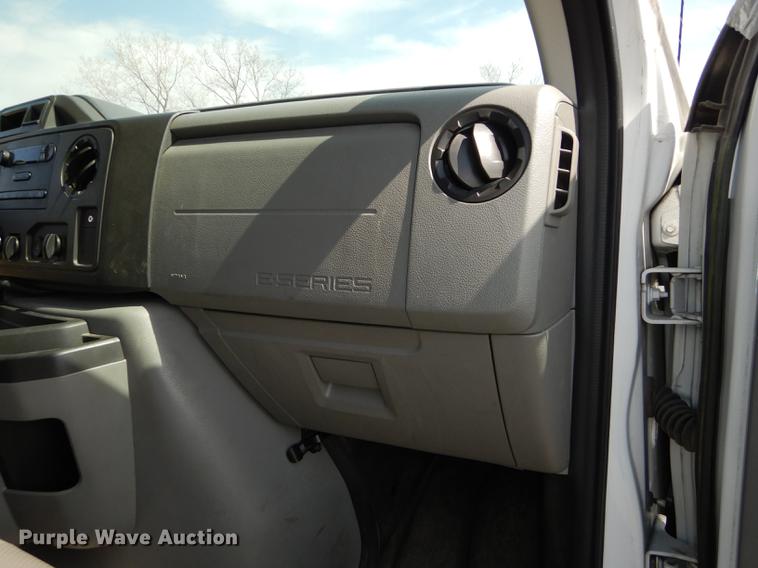 image for item DB6192 2013 Ford E350 Super Duty XL Extended van