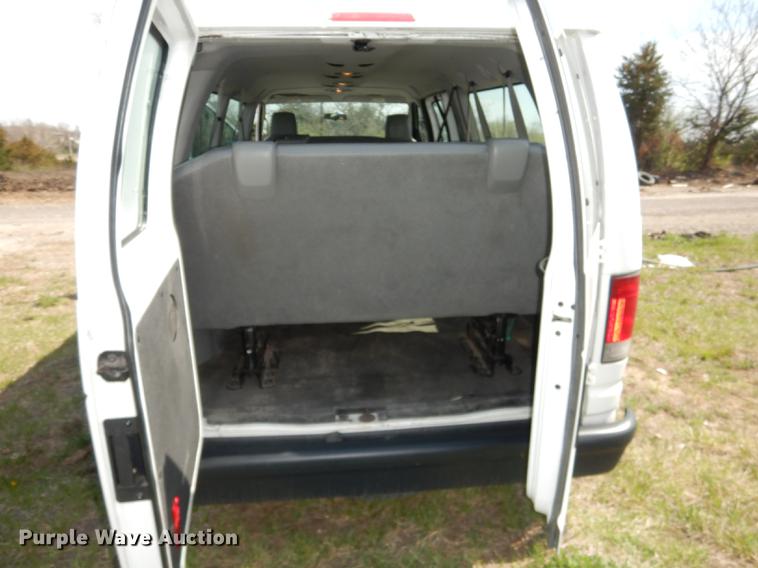 image for item DB6192 2013 Ford E350 Super Duty XL Extended van