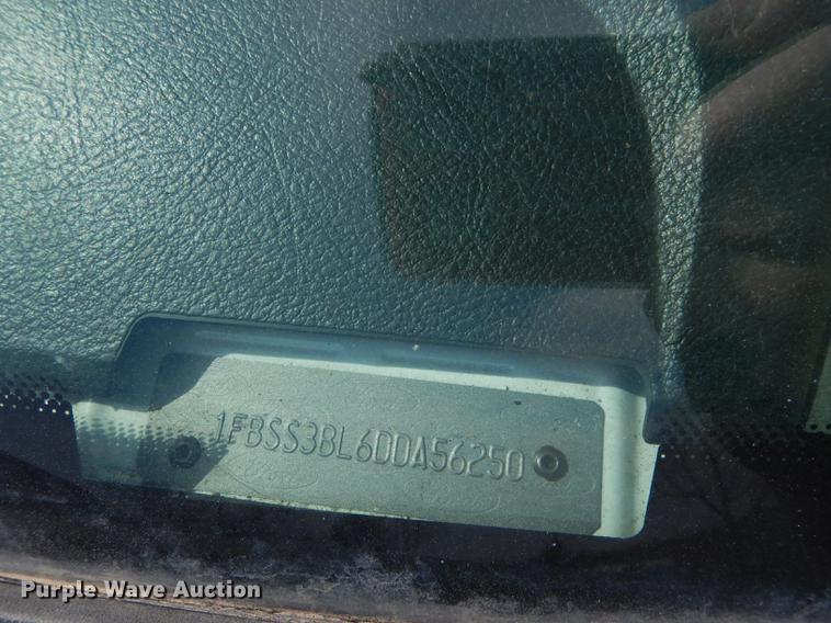 image for item DB6192 2013 Ford E350 Super Duty XL Extended van