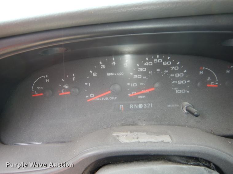 image for item DB6198 2007 Ford E450 shuttle bus