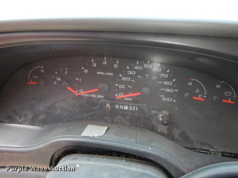 image for item DB6199 2006 Ford E450 shuttle bus