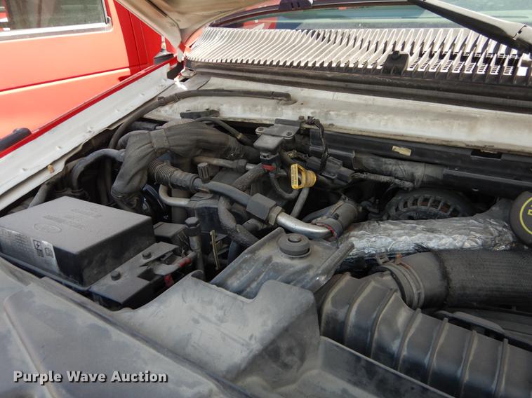 image for item DB6200 2005 Ford E450 shuttle bus