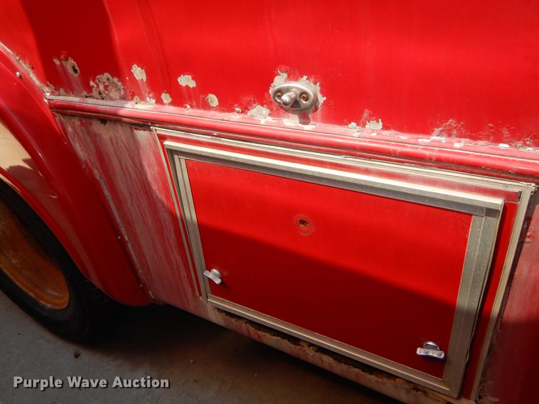 image for item DB6200 2005 Ford E450 shuttle bus