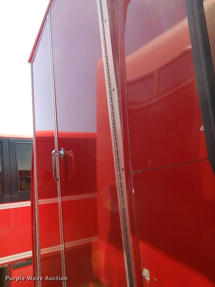 image for item DB6200 2005 Ford E450 shuttle bus