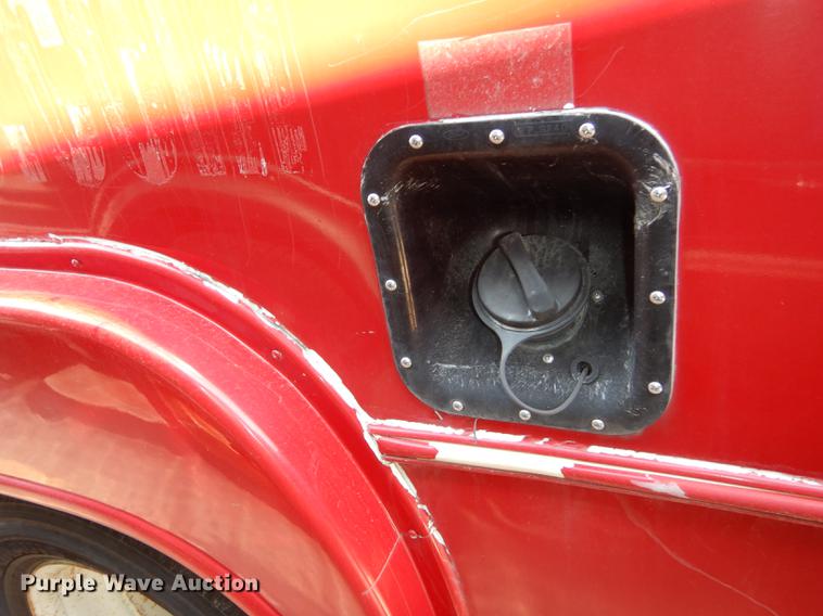 image for item DB6200 2005 Ford E450 shuttle bus