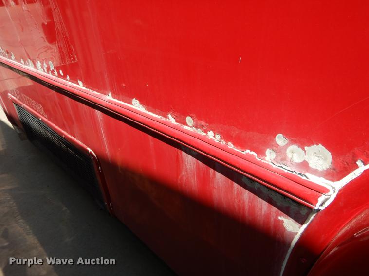 image for item DB6200 2005 Ford E450 shuttle bus