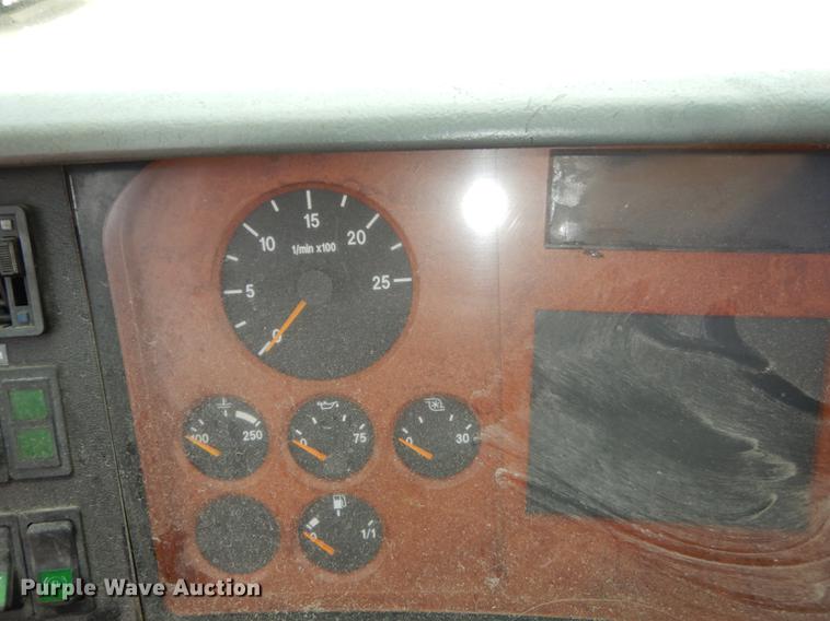 image for item DB6201 2001 Van Hool C2045L transit bus