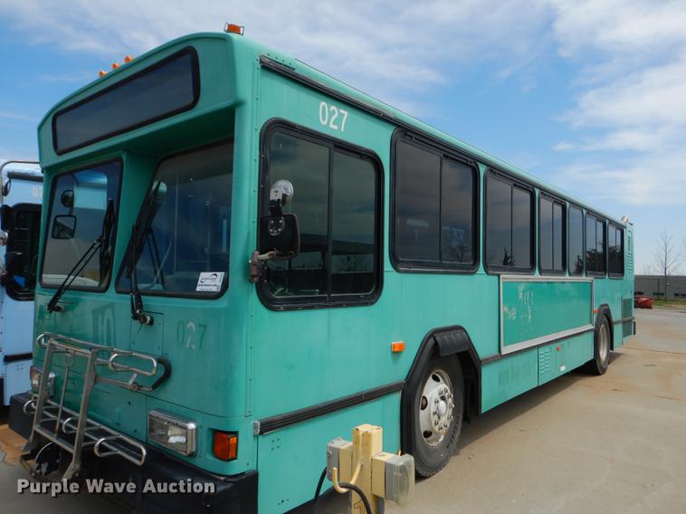 image for item DB6202 2000 Gillig Phantom C21B102N4 transit bus