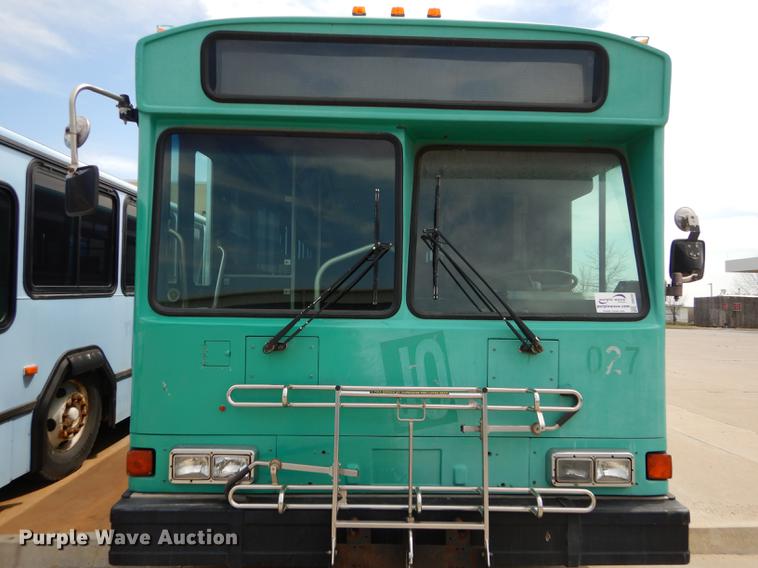 image for item DB6202 2000 Gillig Phantom C21B102N4 transit bus