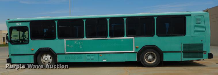 image for item DB6202 2000 Gillig Phantom C21B102N4 transit bus