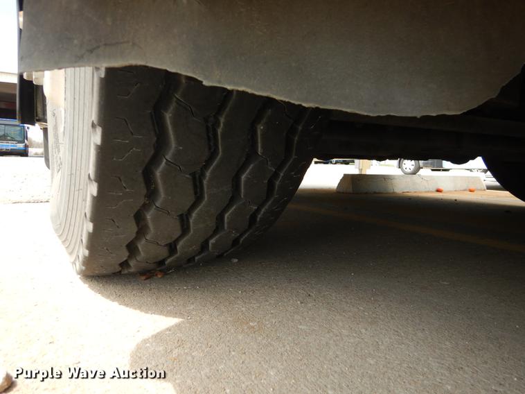 image for item DB6202 2000 Gillig Phantom C21B102N4 transit bus