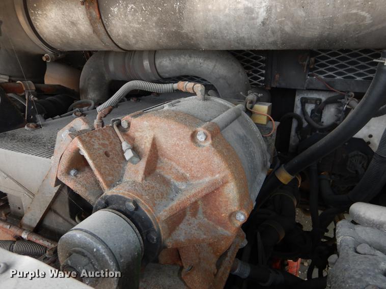 image for item DB6202 2000 Gillig Phantom C21B102N4 transit bus