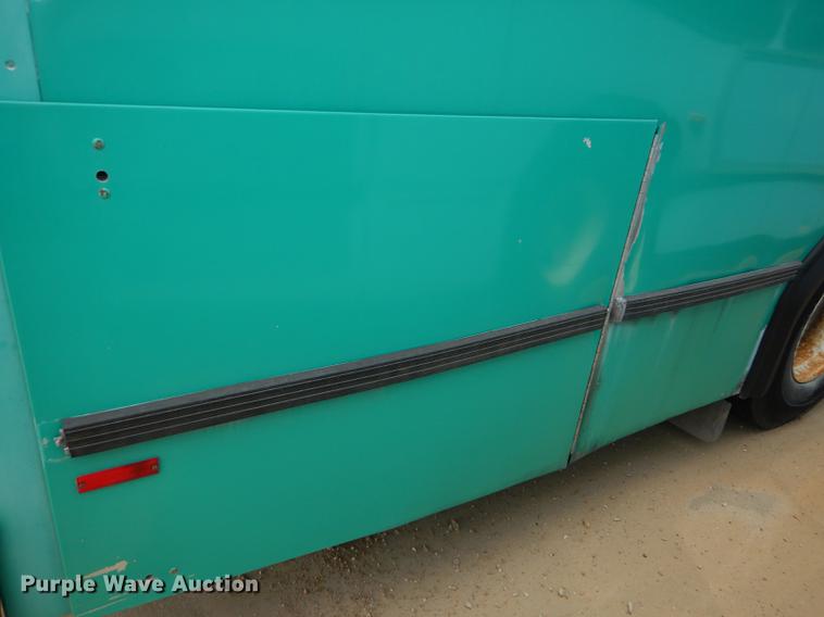 image for item DB6202 2000 Gillig Phantom C21B102N4 transit bus