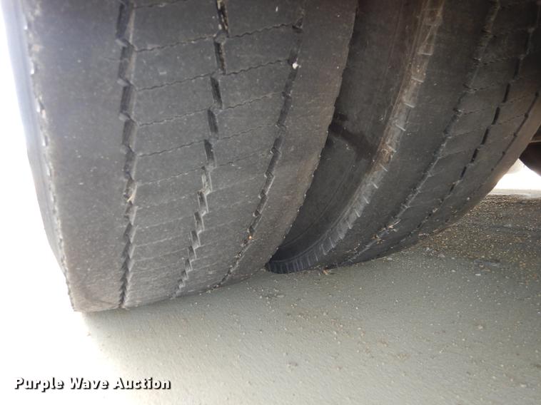 image for item DB6202 2000 Gillig Phantom C21B102N4 transit bus