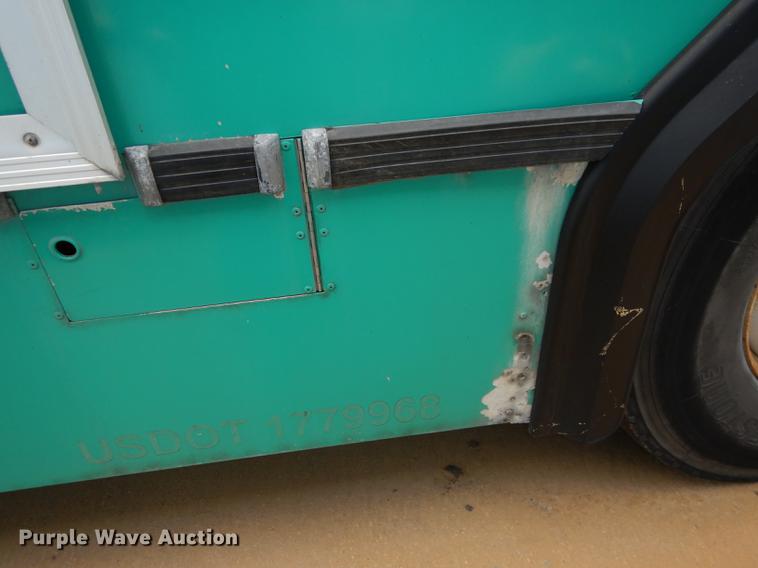 image for item DB6202 2000 Gillig Phantom C21B102N4 transit bus