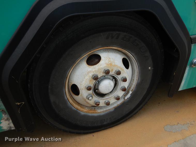 image for item DB6202 2000 Gillig Phantom C21B102N4 transit bus