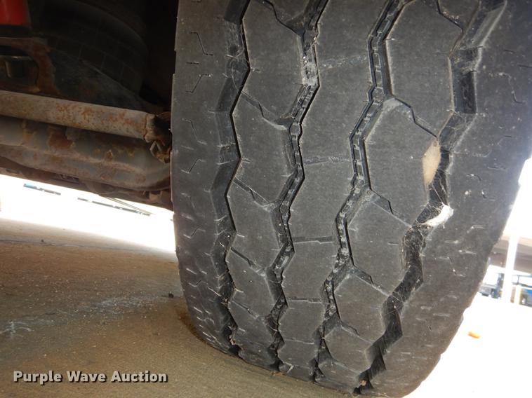 image for item DB6202 2000 Gillig Phantom C21B102N4 transit bus