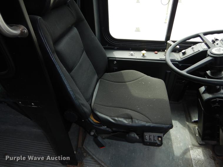 image for item DB6202 2000 Gillig Phantom C21B102N4 transit bus