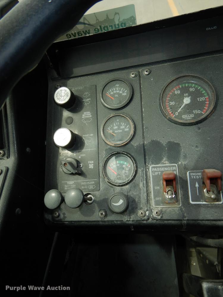 image for item DB6202 2000 Gillig Phantom C21B102N4 transit bus