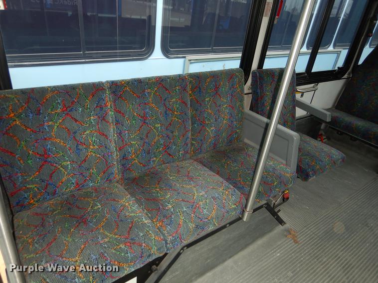 image for item DB6202 2000 Gillig Phantom C21B102N4 transit bus