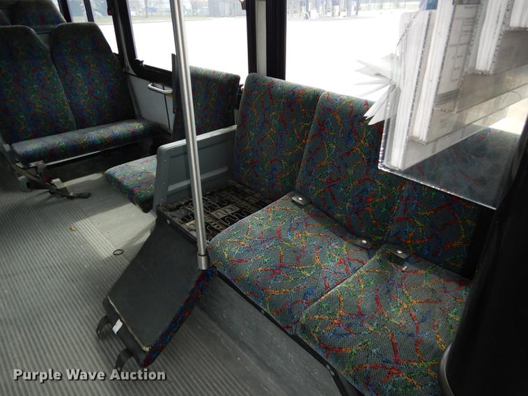 image for item DB6202 2000 Gillig Phantom C21B102N4 transit bus