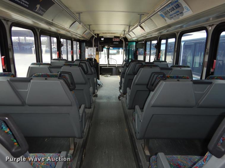 image for item DB6202 2000 Gillig Phantom C21B102N4 transit bus