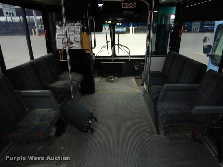 image for item DB6202 2000 Gillig Phantom C21B102N4 transit bus