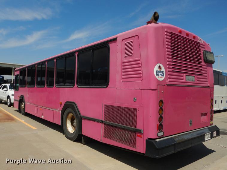 image for item DB6205 2001 Gillig Phantom C21B102N4 transit bus