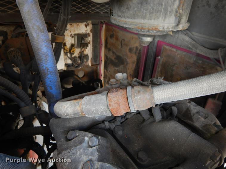 image for item DB6205 2001 Gillig Phantom C21B102N4 transit bus