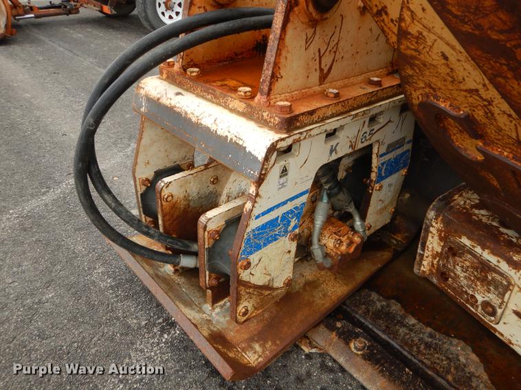 image for item DC0464 1993 John Deere 710D backhoe