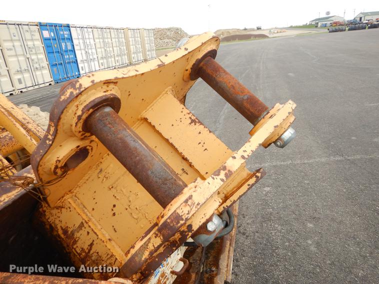 image for item DC0464 1993 John Deere 710D backhoe