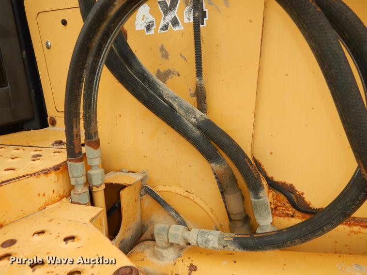 image for item DC0464 1993 John Deere 710D backhoe