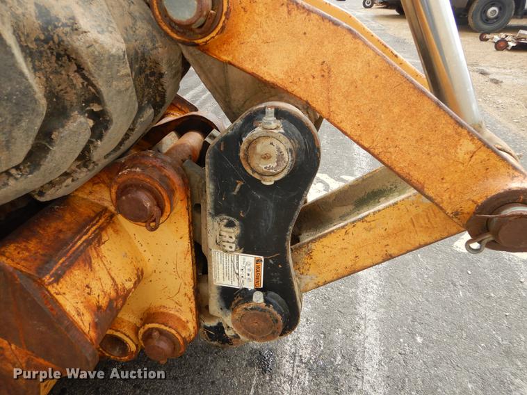 image for item DC0464 1993 John Deere 710D backhoe