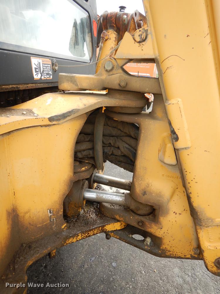 image for item DC0464 1993 John Deere 710D backhoe