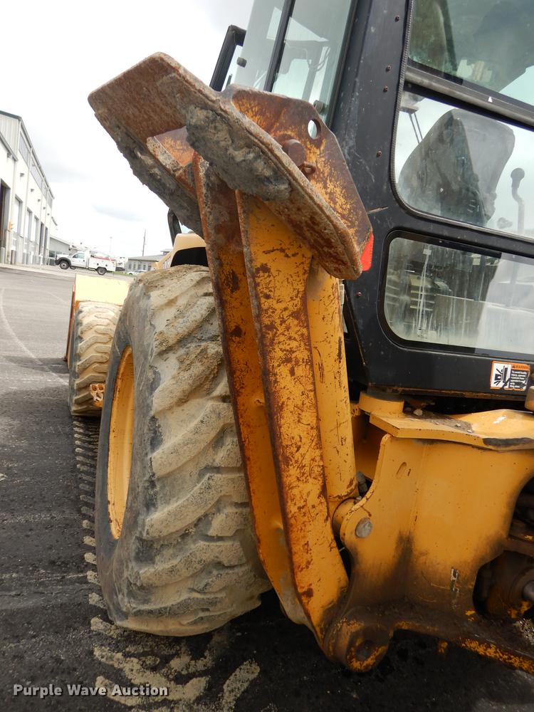 image for item DC0464 1993 John Deere 710D backhoe