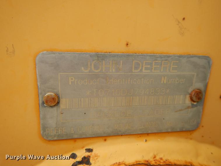 image for item DC0464 1993 John Deere 710D backhoe