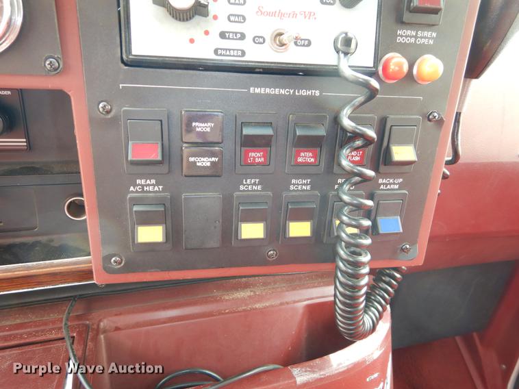 image for item DC0473 1989 Ford Econoline E350 XL ambulance