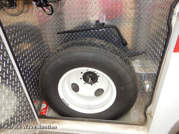 image for item DC0473 1989 Ford Econoline E350 XL ambulance