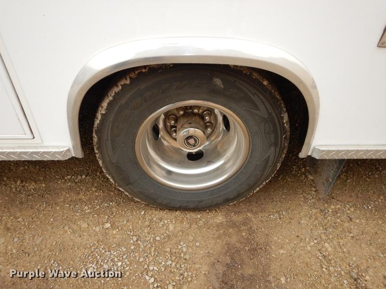 image for item DC0473 1989 Ford Econoline E350 XL ambulance