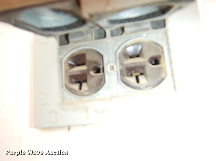 image for item DC0473 1989 Ford Econoline E350 XL ambulance