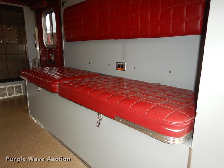 image for item DC0473 1989 Ford Econoline E350 XL ambulance