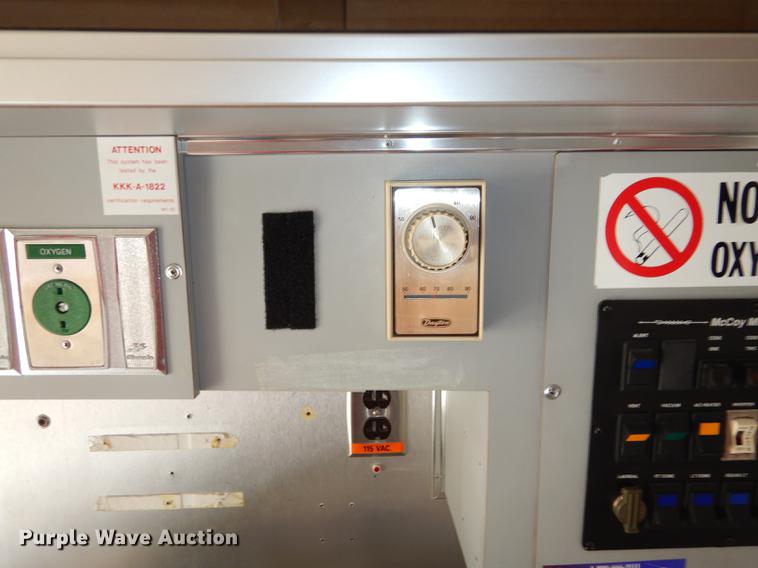 image for item DC0473 1989 Ford Econoline E350 XL ambulance