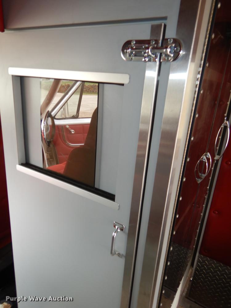 image for item DC0473 1989 Ford Econoline E350 XL ambulance