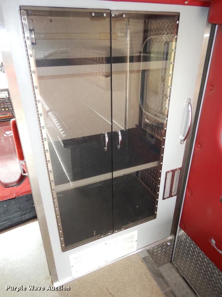 image for item DC0473 1989 Ford Econoline E350 XL ambulance