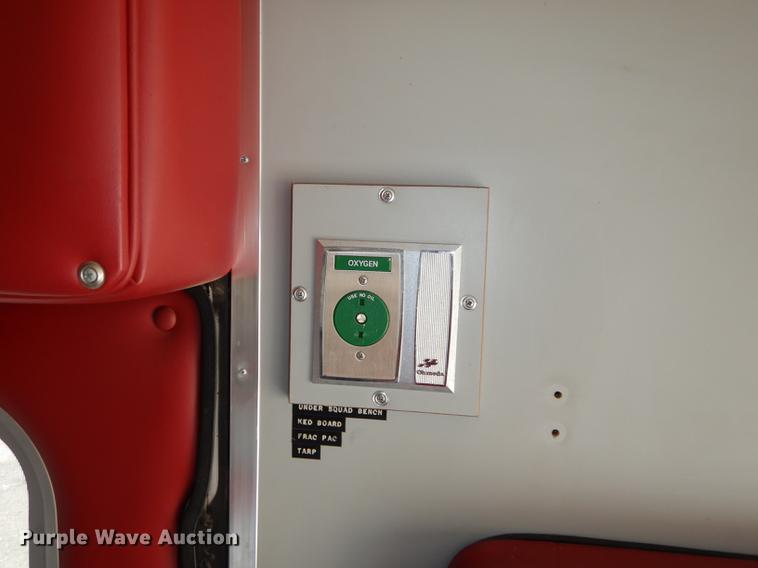 image for item DC0473 1989 Ford Econoline E350 XL ambulance