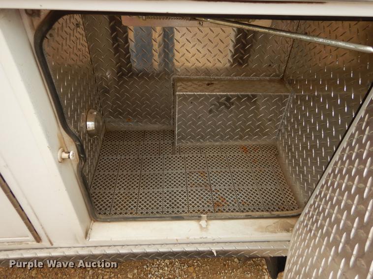 image for item DC0473 1989 Ford Econoline E350 XL ambulance