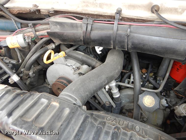 image for item DC0473 1989 Ford Econoline E350 XL ambulance