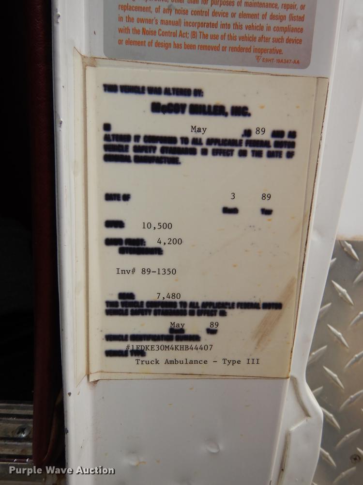 image for item DC0473 1989 Ford Econoline E350 XL ambulance
