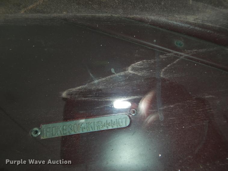 image for item DC0473 1989 Ford Econoline E350 XL ambulance