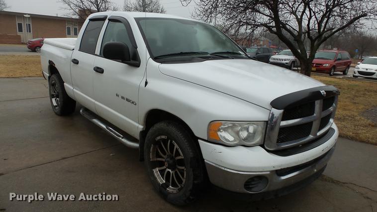 image for item DC0748 2005 Dodge Ram 1500 Quad Cab pickup truck